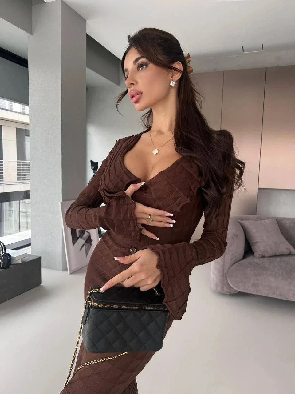 Elegancka damska sukienka z dzianiny z rozcięciem i falbanami, szykowna sukienka z dekoltem w serek, rozkloszowana, z długim rękawem, podkreślająca talię, długa sukienka, sukienka na wakacje, sukienka na przyjęcie.