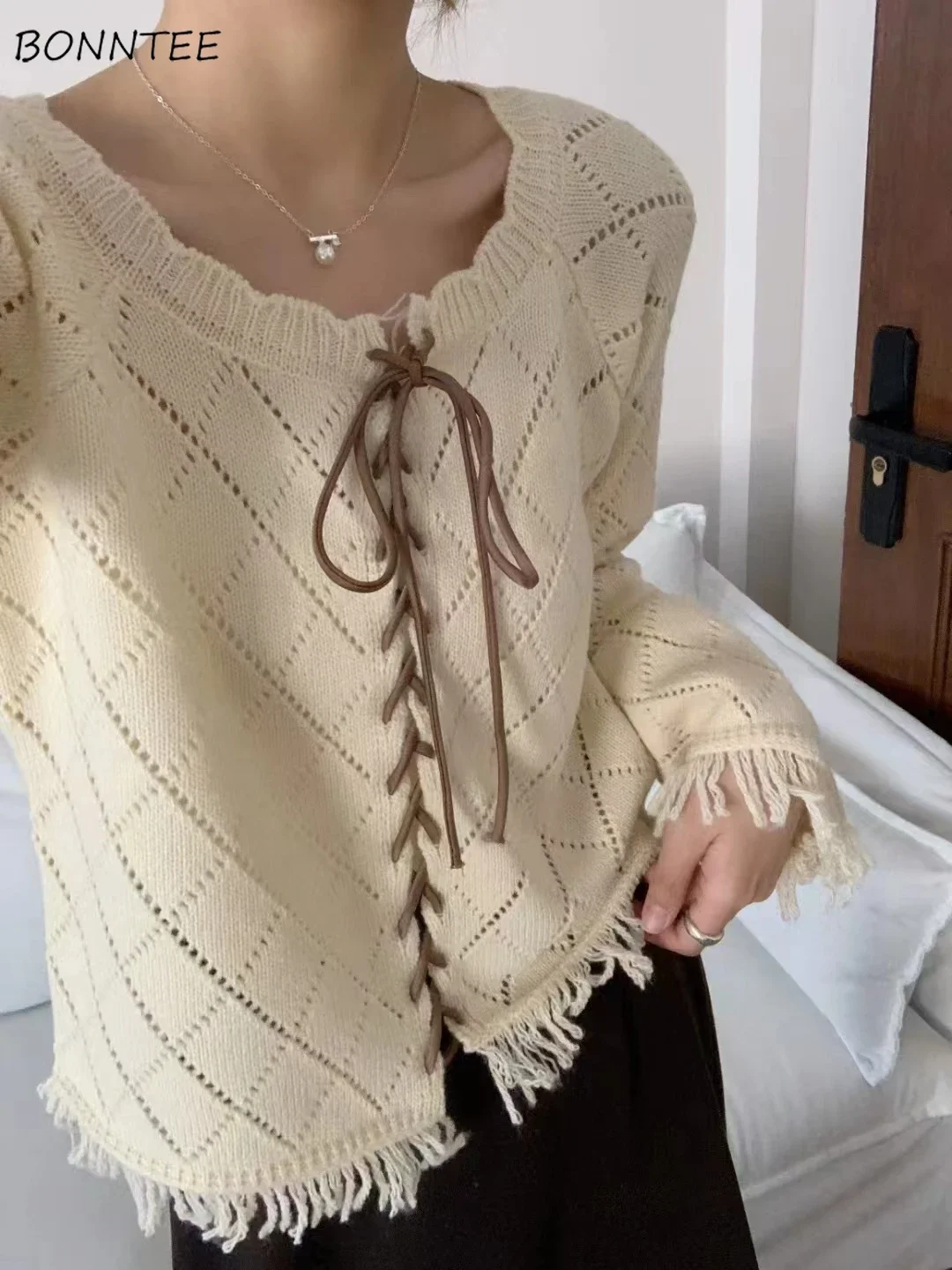 

Tassel Cardigans Women Hollow Out Lace-up Outwear All-match Design Spring Autumn Knitted Sweater Aesthetic Temper Ulzzang Tender