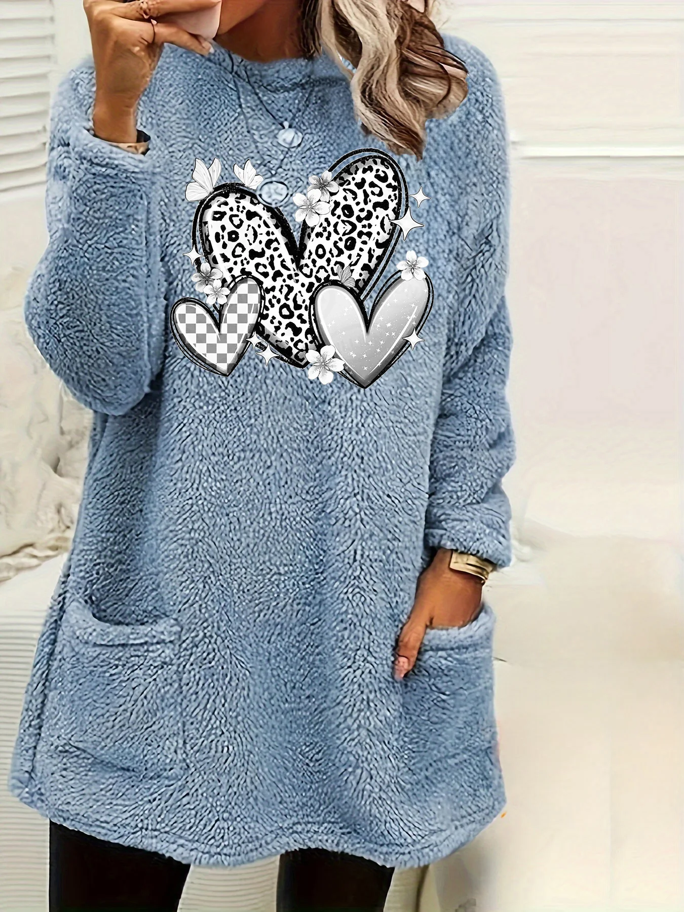 

Женский флисовый свитшот больших размеров с принтом бабочки и сердца любви, круглый вырез, мягкий теплый свитер, повседневные зимние пуловеры с длинными рукавами