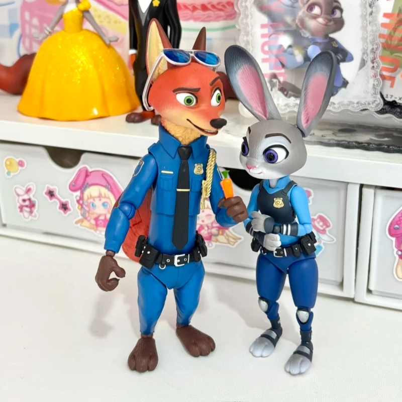 

Горячая новинка: Оригинальная фигурка Disney Zootopia V1 (слепая коробка) — Подозреваемый арестован! Коллекционные игрушки и подарки: Джуди и Ник с аксессуарами