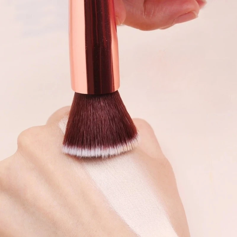Nouveau pinceau de maquillage pour fond de teint à tête plate, brosse anti-cernes BB, cheveux doux, outil de brosse de maquillage pour le visage avancé sans couture