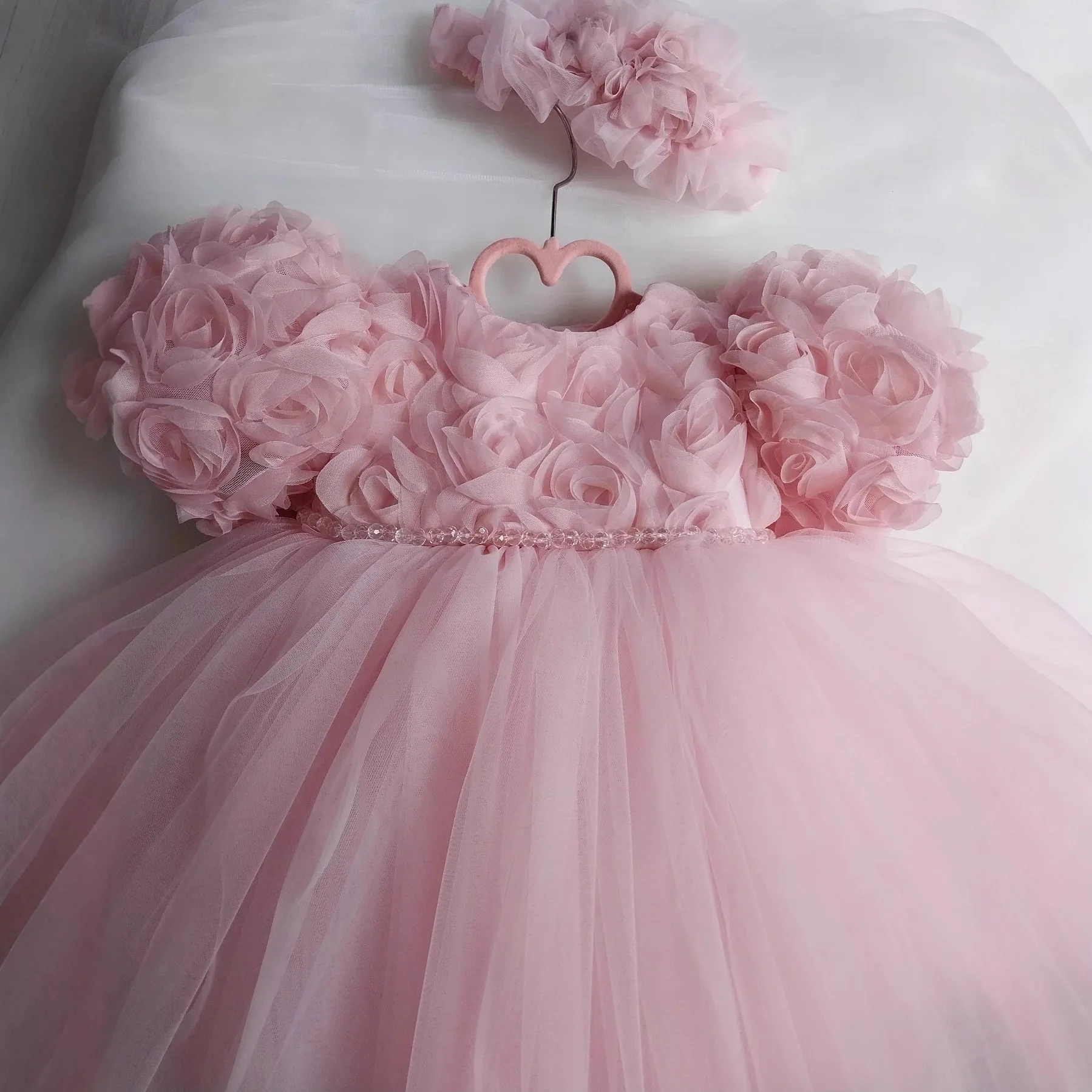 

Индивидуальные платья с цветочным узором для девочек, винтажный атласный топ цвета слоновой кости с жемчугом и бантом для свадьбы, дня рождения, платья принцессы для крещения