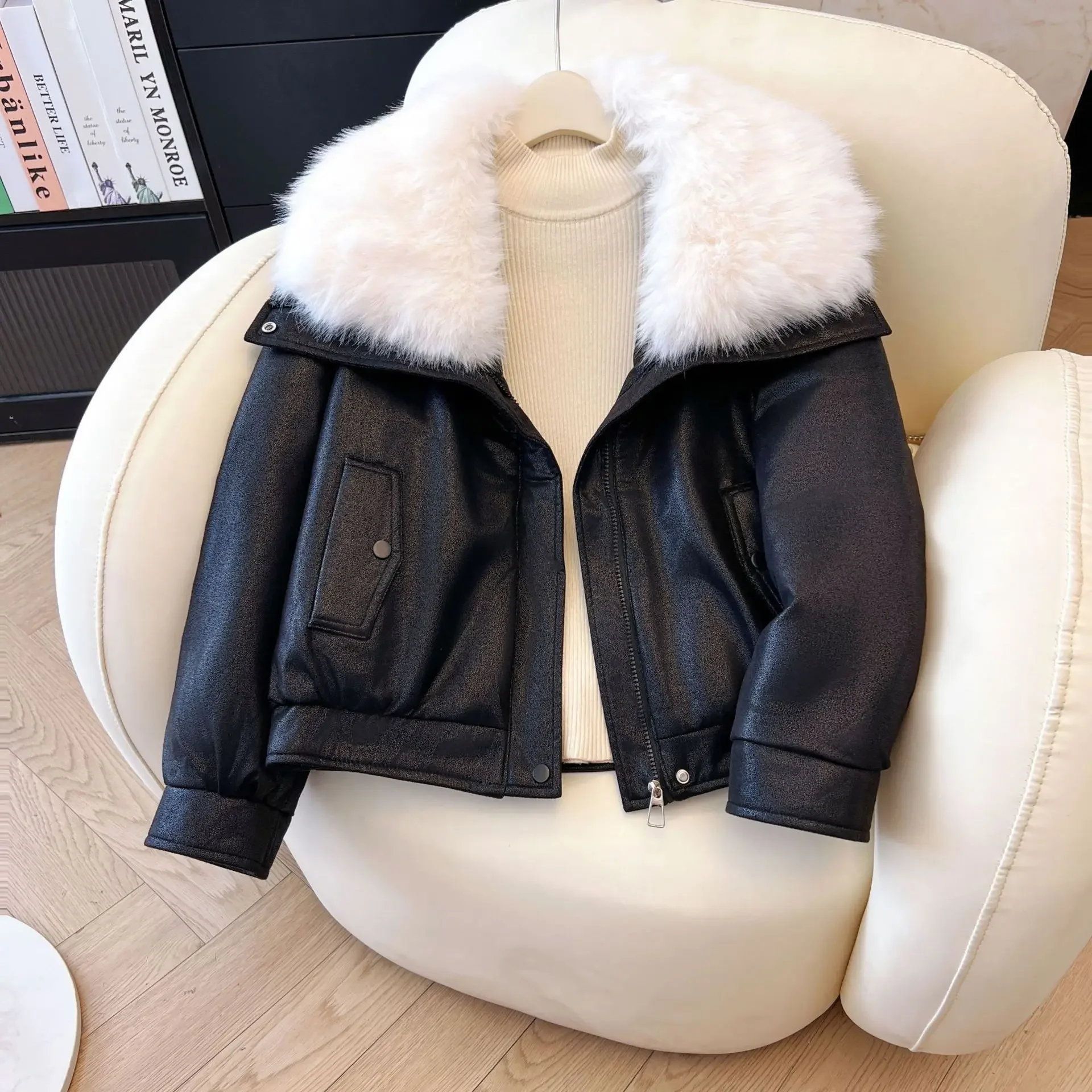 

Thickened Large Fur Collar Down Cotton Jacket Women's Fashionable Fox Fur Coat Long Sleeve Loose Fit Commute Style