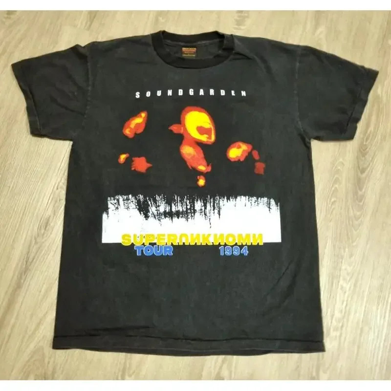 Vintage SOUNDGARDEN T Shirt L Superunknown Tour Black Hole Sun Reprint Metal Band