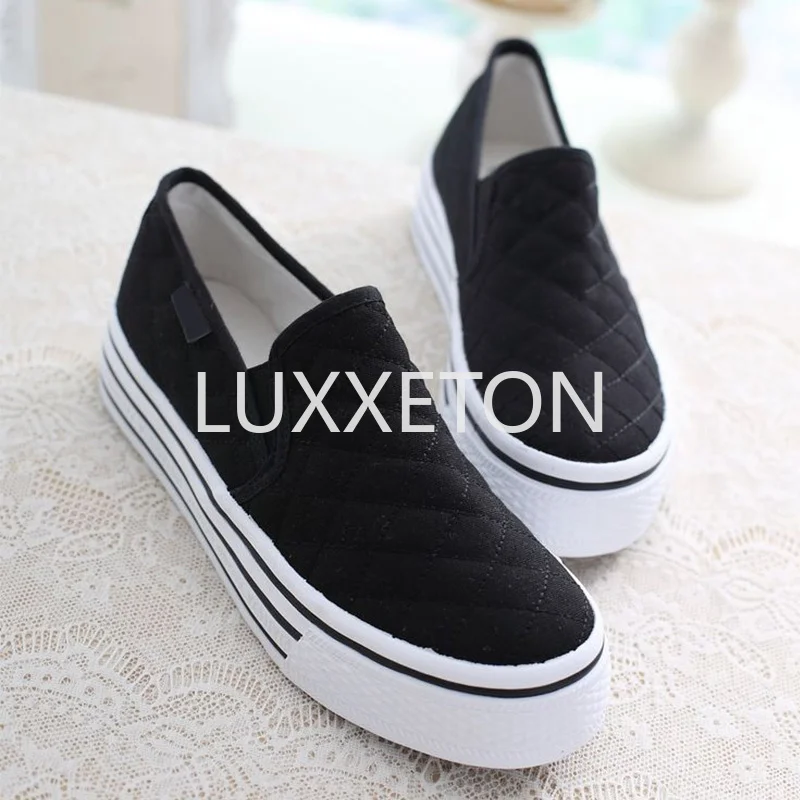 2023 New Flat-bottomed Increased Solid Color Canvas Shoes Casual Light Elastic Vulcanized Sneakers Canvas Shoes for Women