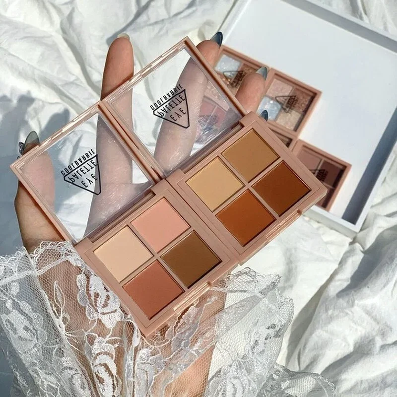 لوحة ظلال عيون صغيرة محمولة على شكل زهر الخوخ مكونة من 4 ألوان من البطاطس المهروسة والترتر واللؤلؤ المقاوم للماء