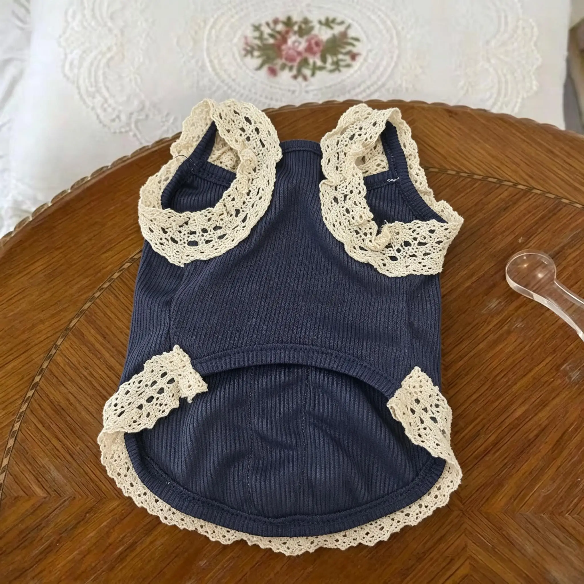 Soft Ribbed Pet Lace Cami Top Hollow Frilly Lace Strap Hem Daily Walking Birthday Party Photo Decor Costume Accessory