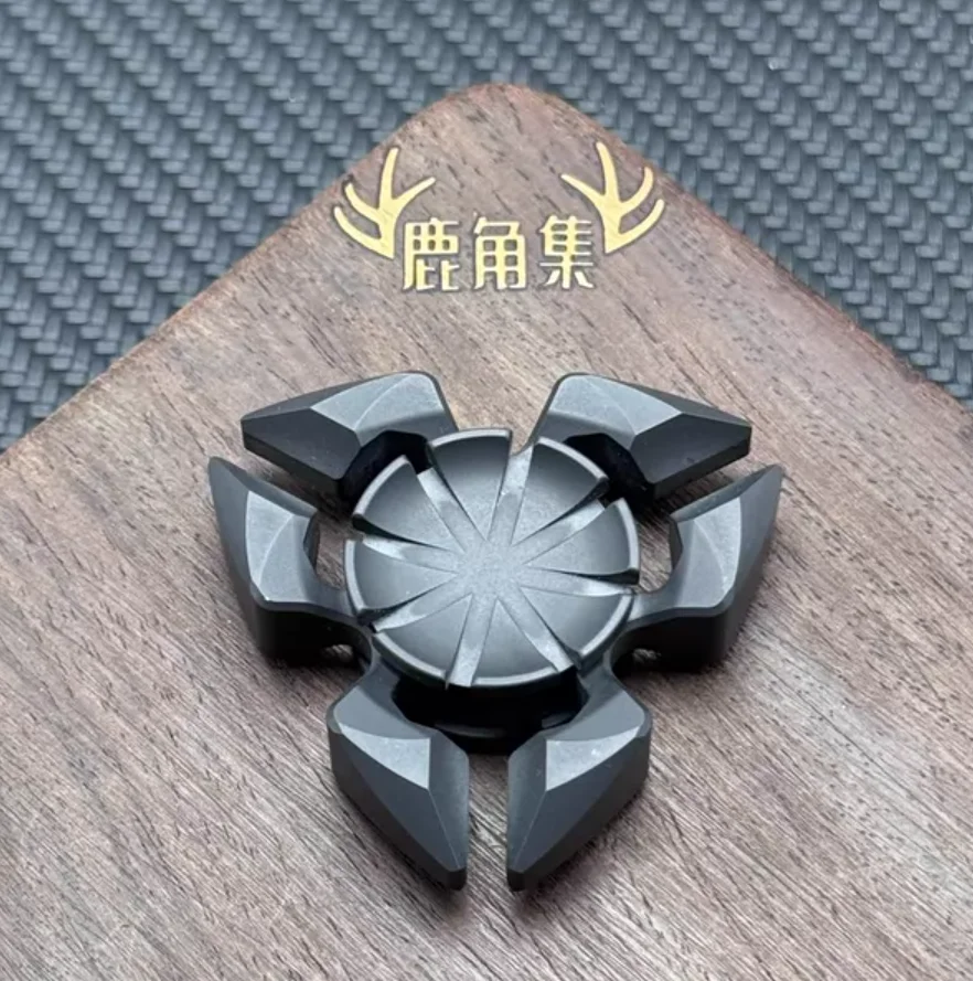 Used EDC Three pages Scorpio zirconium fidget spinner metal decompression toy