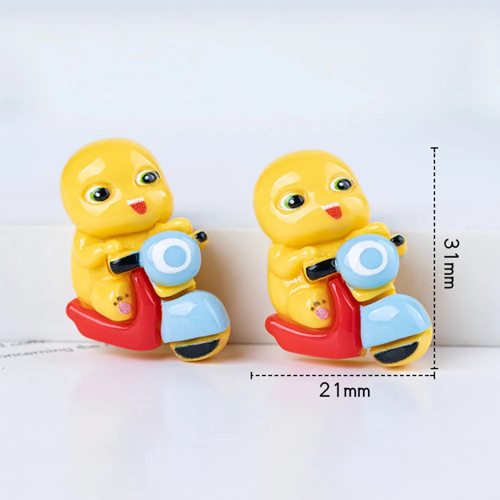12pcs Hot Toys Cute Cartoon Yellow Resin Series PVC Shoe Accessories DIY Detachable Waterproof Creativity Shoe Decorations