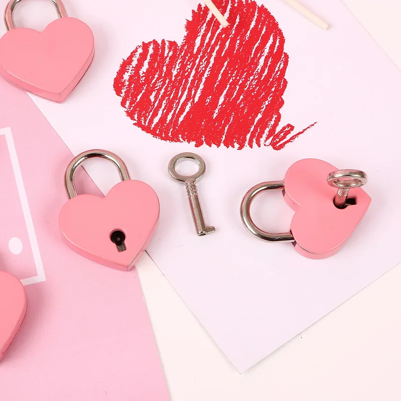 Mini Heart Shape Diary Lock Vintage Lock Old Antique Style Pink Romantic Padlocks Key Lock with Key