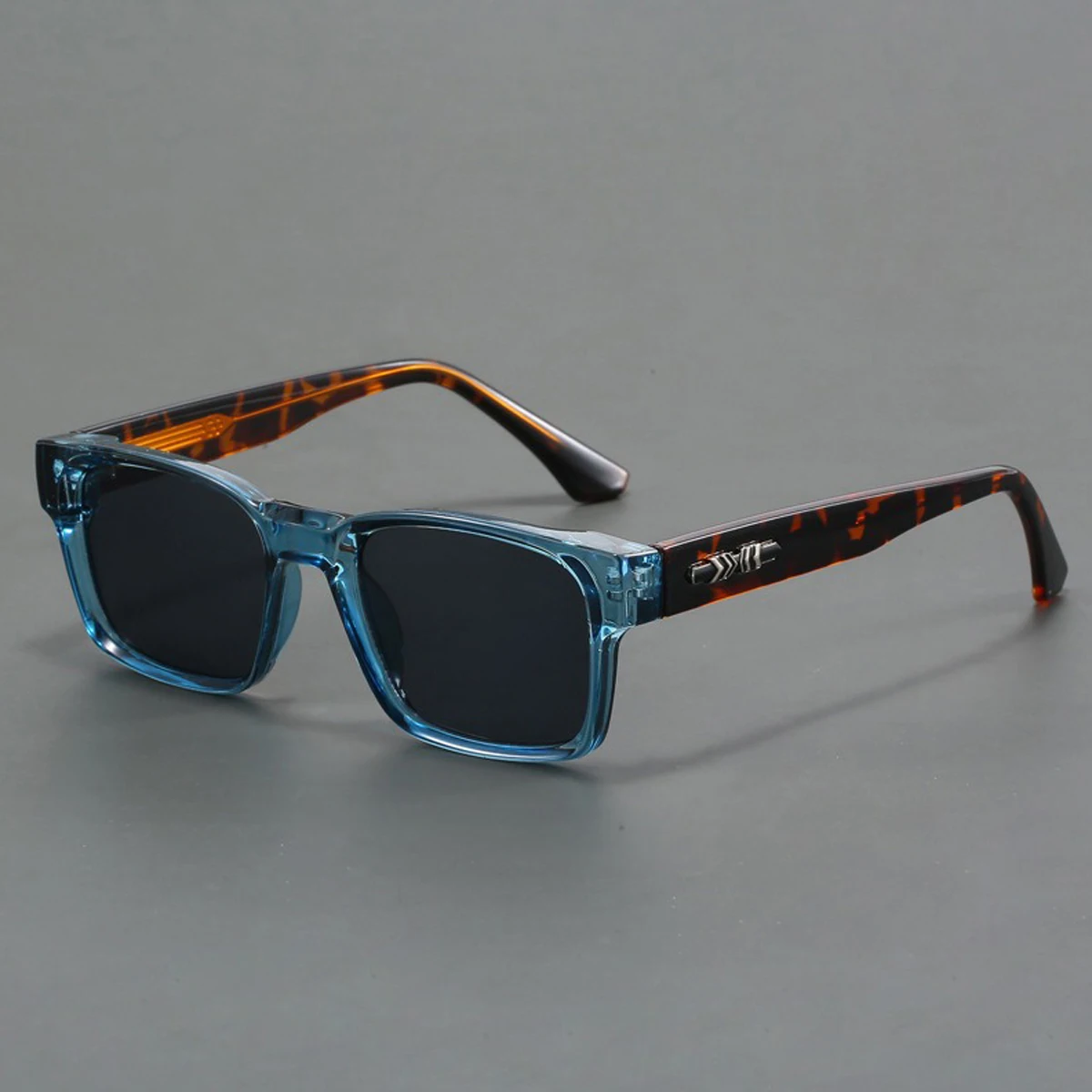 Vintage Square Transparent Blue Sunglasses Men Tortoise Shell Temples Sun Glasses Retro Metal Decor UV400 Protection Shades Wome