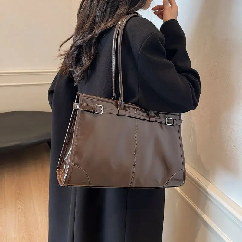 

Модная женская кожаная сумка-тоут премиум-класса с морщинами, большая вместительная сумка на плечо с вышивкой, женские элитные сумки для поездок на работу, подмышки