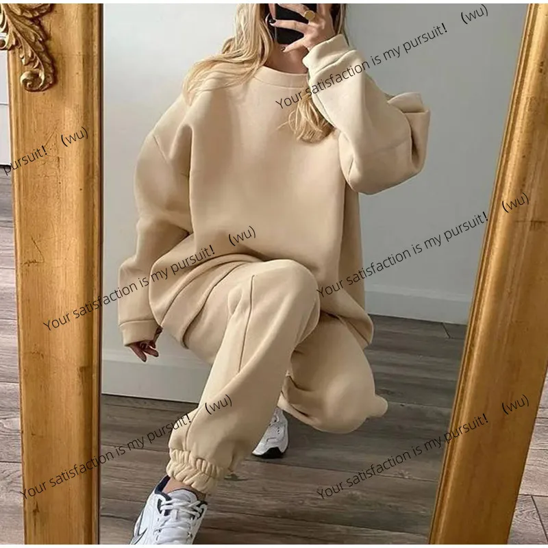 

New Women's Sportswear Two-piece Fleece Suit Autumn and Winter