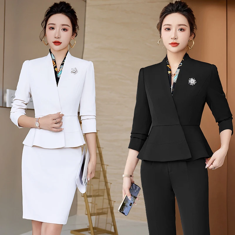 

Professional Women's Suit for Autumn and Winter, Fashionable and ElegantolBusiness suit jacket for commuting, beauty salon front