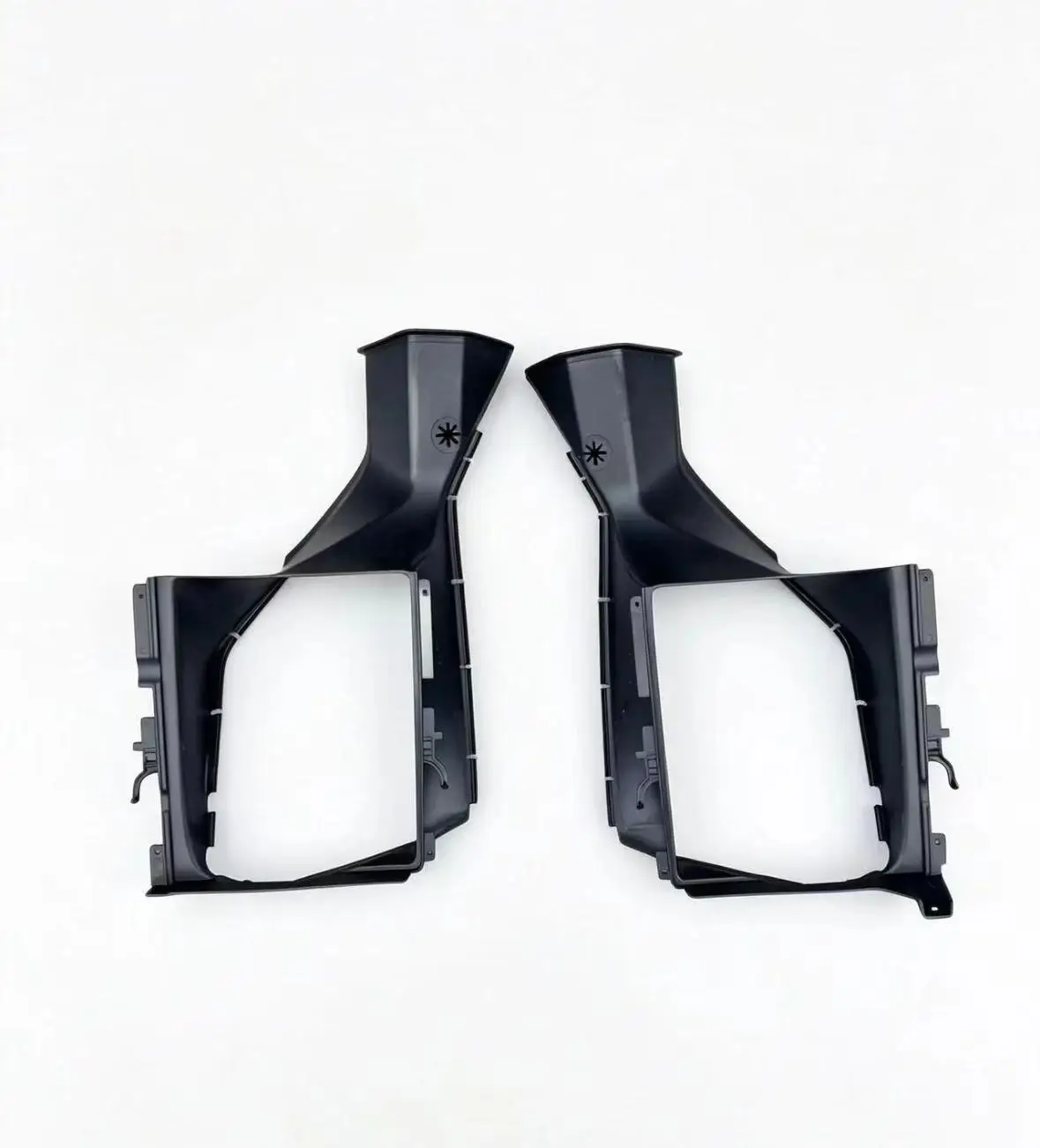 Left and right Radiator Air Duct 4ML121334/4ML121333  Fit For Lamborghini Urus