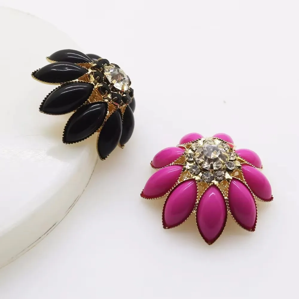 LKERAN gold 10pc/5pcs 35MM Multi color pearl button sew-on Windbreaker Coat sweater apparel button Wedding Decoration costura