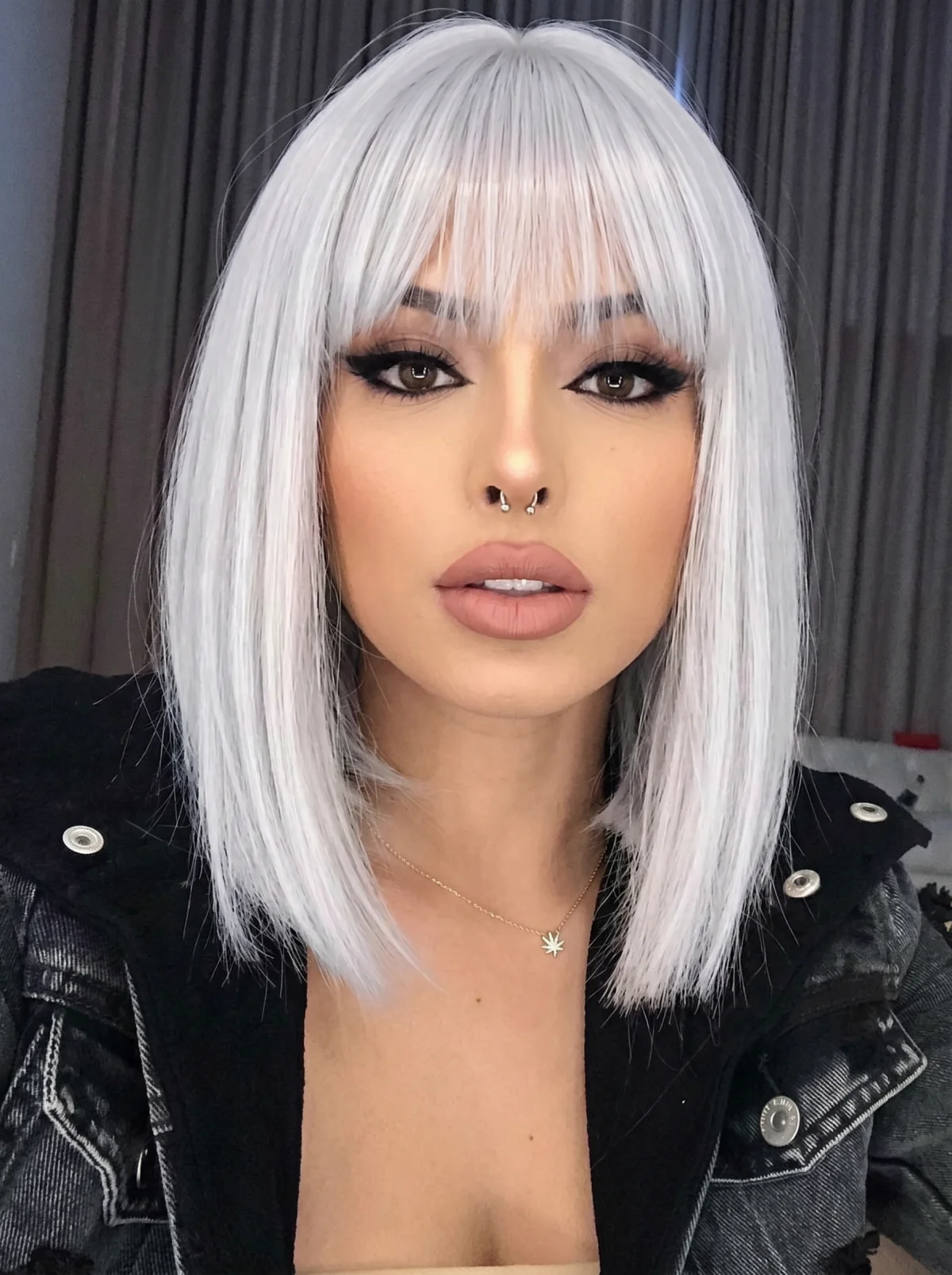 

REEWES Grey Bob Wig JUDY Cosplay Wig Synthetic Wig headBand accessory For TEEN Women Carnival Halloween Party Costume