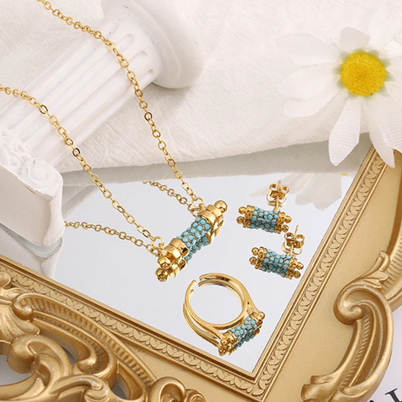 2023 New Fashion3 Piece Jewelry Explosive Sapphire Jewelry Small Waist Necklace Earrings Ring Set Wholesale
