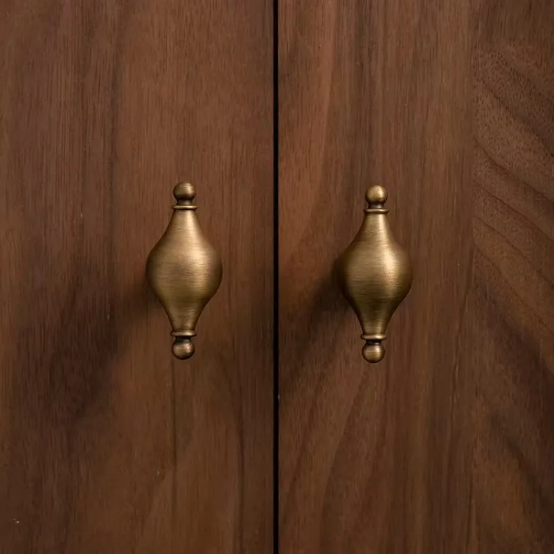 

Personalized Wardrobe Cabinet Door Drawer Cabinet Door Handle French Retro Single Hole Knob Creative Brass Cabinet Door Handle