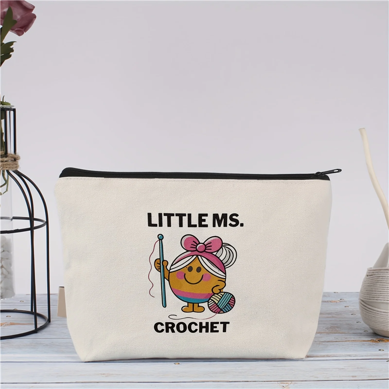 Eine gehäkelte Make-up-Tasche – süße multifunktionale Reißverschlusstasche für Damen, Schmuckaufbewahrungstasche – Detail 2