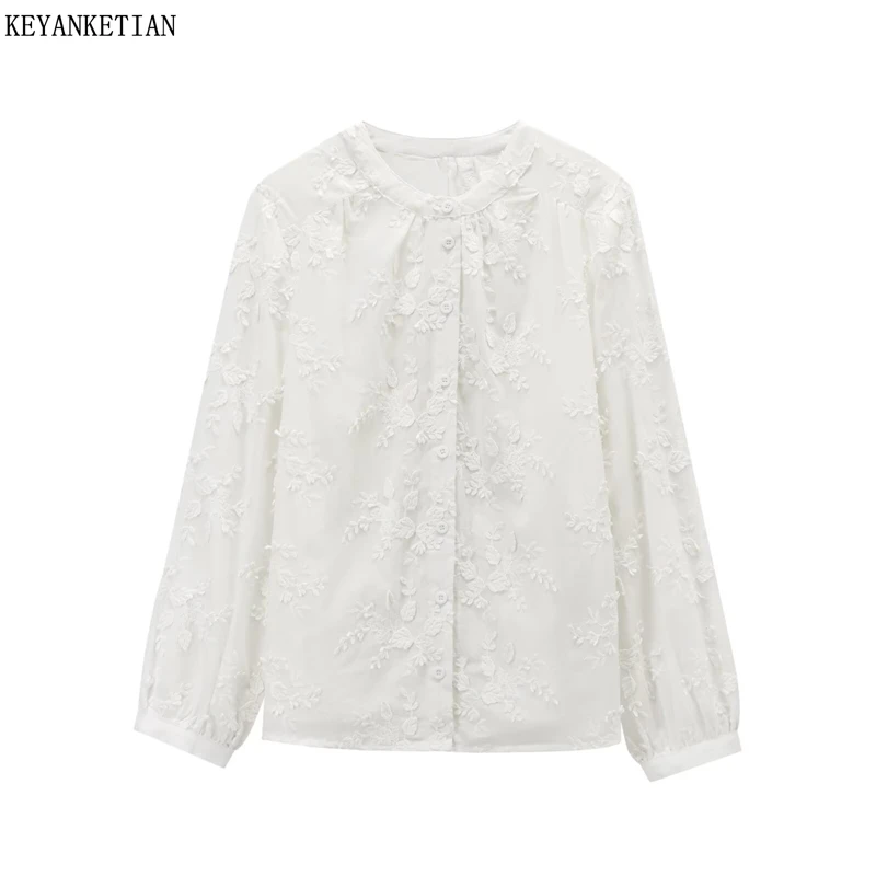 

Блузка KEYANKETIAN 2026 в новом французском стиле с цветочной вышивкой, белая, женская, с воротником-стойкой, длинным рукавом, свободная повседневная рубашка, белый топ