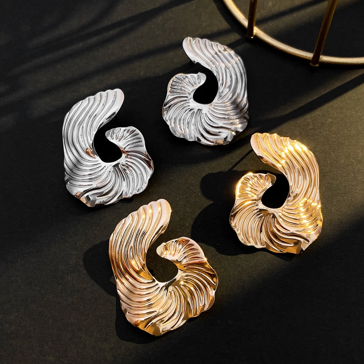 New Exaggerated Geometric Texture Stud Earrings For Women Vintage Silver Color Irregular Personality Earring Jewelry Party Gifts