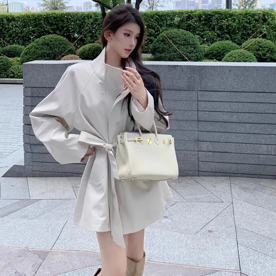 Długi płaszcz trencz damski artystyczny uniwersalny strój luźne trencze zapinane na zamek dwukomorowe z odpinanymi mankietami w stylu punk gothic