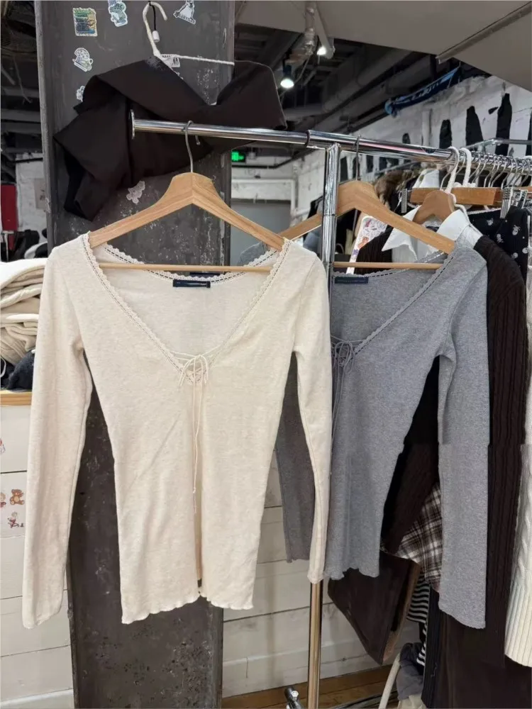 البيج الدانتيل تقليم كم طويل تيز المرأة الخريف جديد الشارع الشهير القطن سليم مثير الخامس الرقبة الدانتيل متابعة القمم الحلو بسيط شيك تي شيرت Y2K