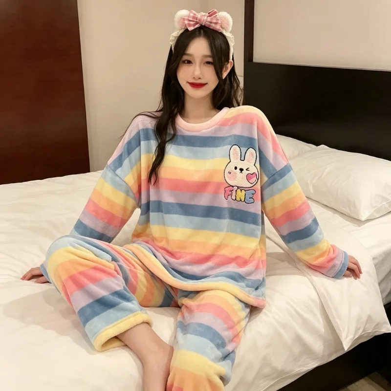 Damen 2-teiliges Loungewear-Set Regenbogenstreifen Hasen-Stickerei Schlafanzug Flanell Weiche Freizeitkleidung Hauskleidung Harajuku-Stil