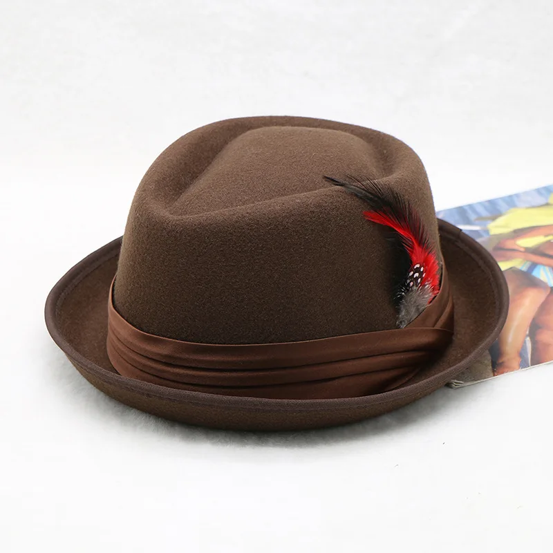 قبعة فيدورا من الصوف قابلة للطي للرجال والنساء مع قبعة جاز ثلاثية الطي مزخرفة بالريش #1