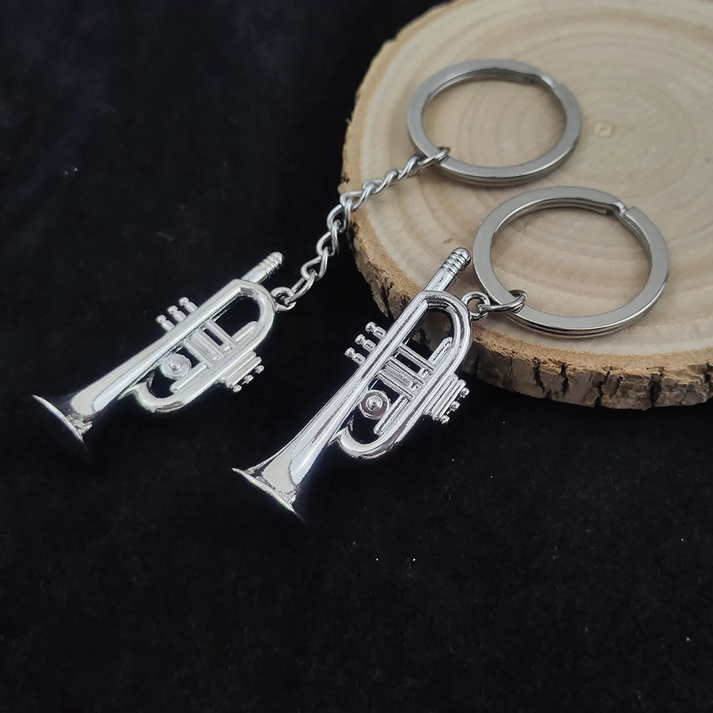 

Men's Keychain Metal Horn Pendant Keychains for Unisex Musical Instrument Shape Car Keyring Jewelry Accessories