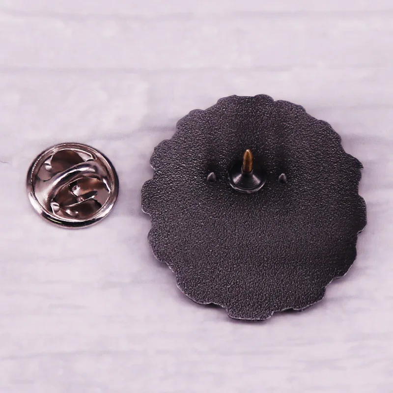 Submarine Model Metal Badge Memorial of the Military Museum Brooch Metal Enamel Pin Exquisite Decoration Give Gifts To Friends