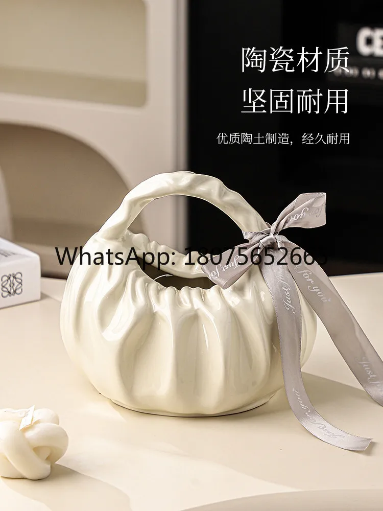 Ceramic tissue box, living room pumping carton, creative dopamine coffee table ornament