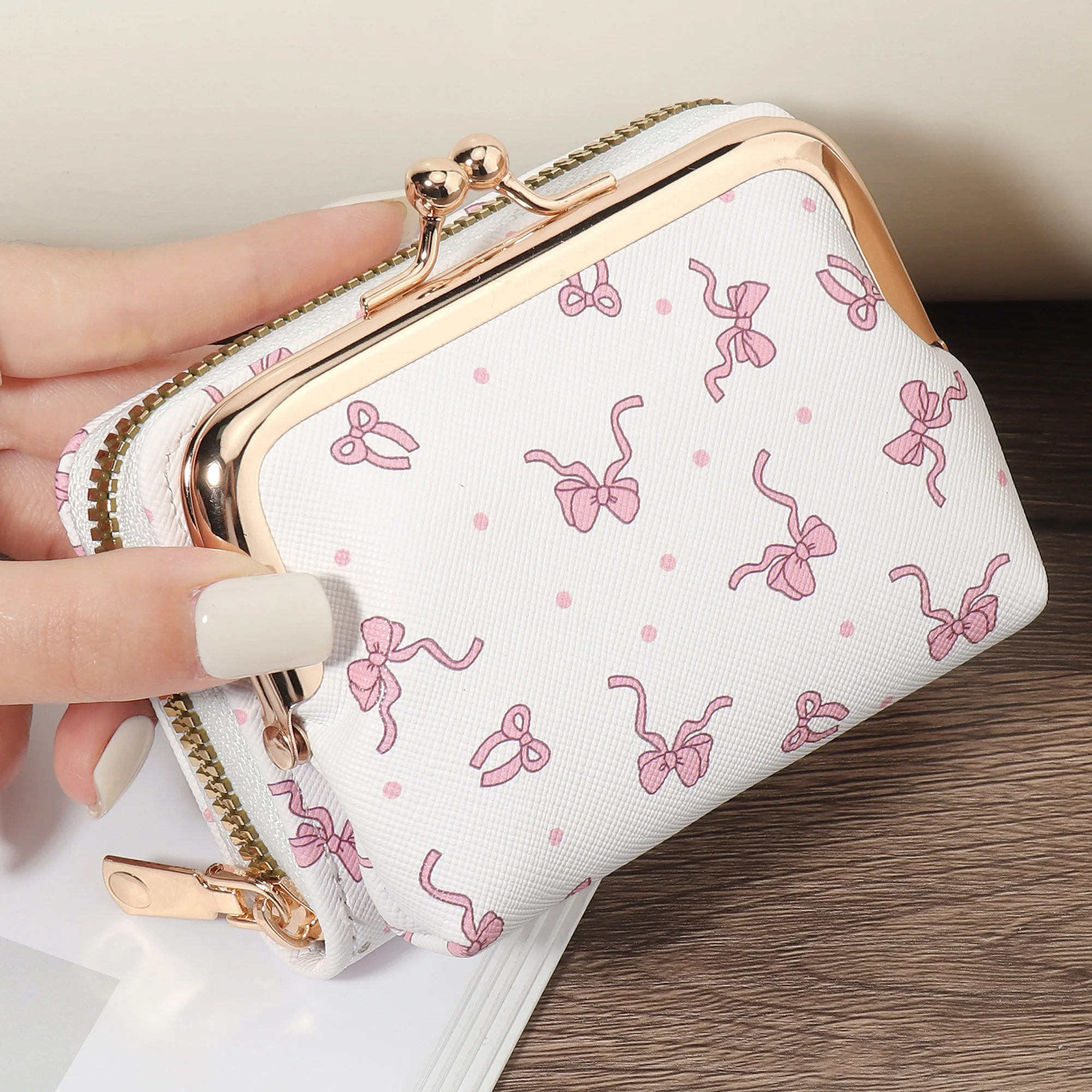 Fashionable new high-quality retro printed credit card storage bag, simple and casual with multiple compartments, can be disasse