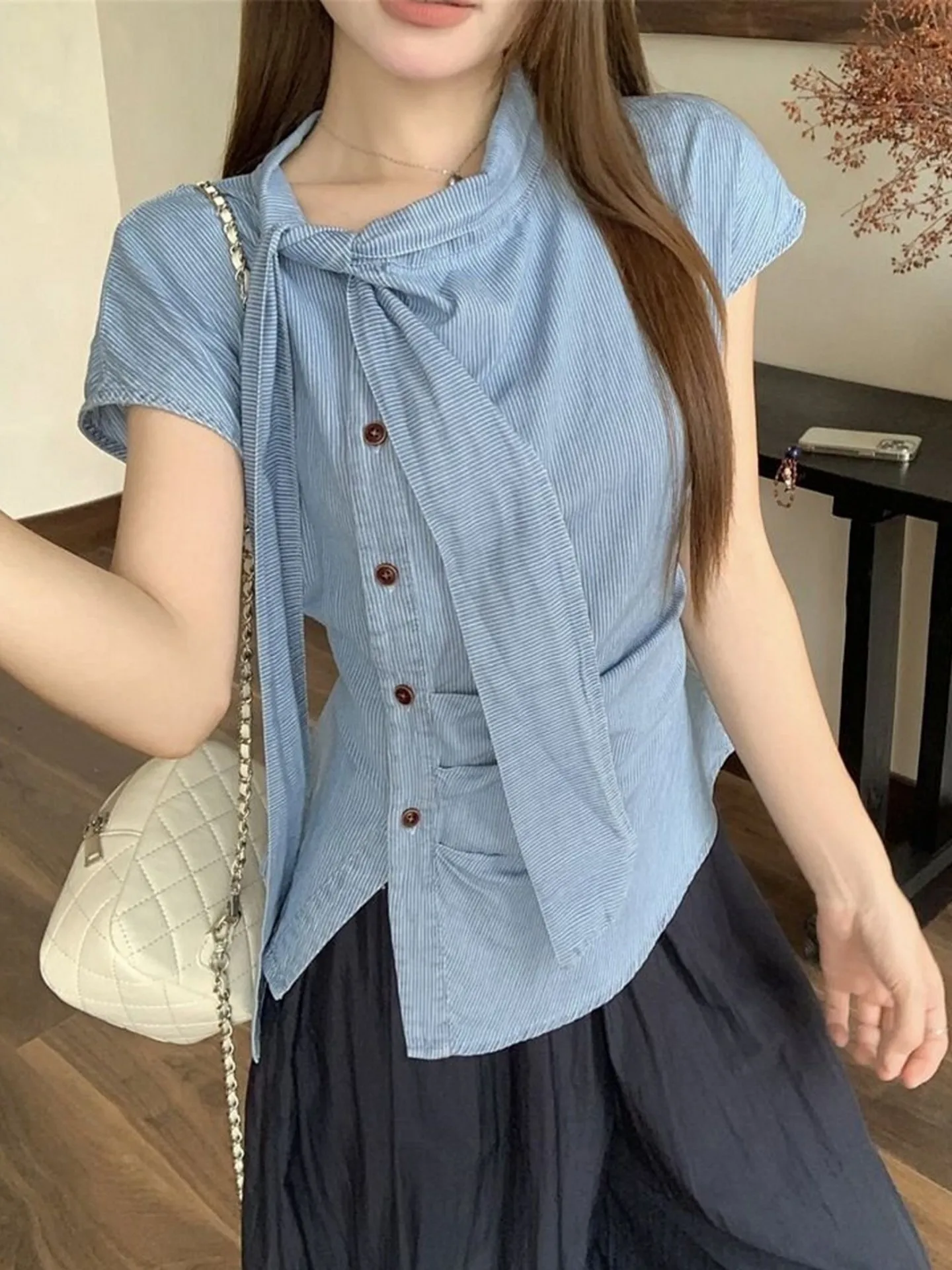 

Summer Women's Slim Fit Shirt Short Sleeve Pleated Waist Cinching Striped Design Korean Style Commute Fashion Korean Version