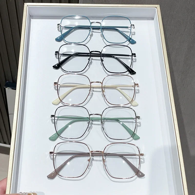 

New Anti Blue Light Eye Protection Optical Glasses Fashion Metal Square Glasses Men Women High-definition Transparent Eyewear