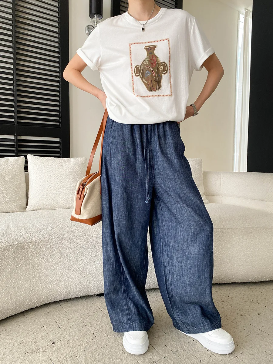 Sommerliches Damen-T-Shirt in einfarbigem Retro-Stil mit Vase-Stickerei, Rundhalsausschnitt, lockerer, schlank machender, vielseitiger Schnitt und kurzen Ärmeln. – Detail 6