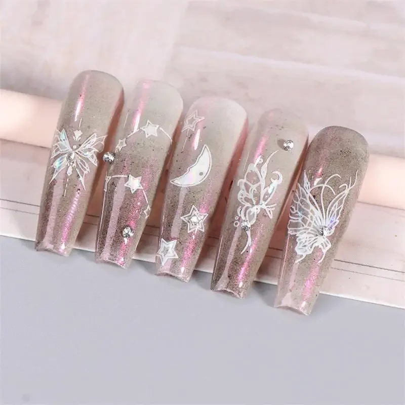 ใช้งานง่ายเลเซอร์เล็บสติกเกอร์ตกแต่งเล็บสติกเกอร์เล็บการออกแบบที่ไม่ซ้ํากัน Astral เล็บรูปลอกผีเสื้อ