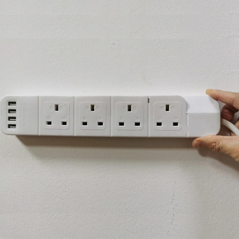 لوحة طاقة مع 4 مقابس و4 منافذ USB مع جهاز حماية من الحمل الزائد بطول كابل 2 متر للمكتب المنزلي (قابس المملكة المتحدة)