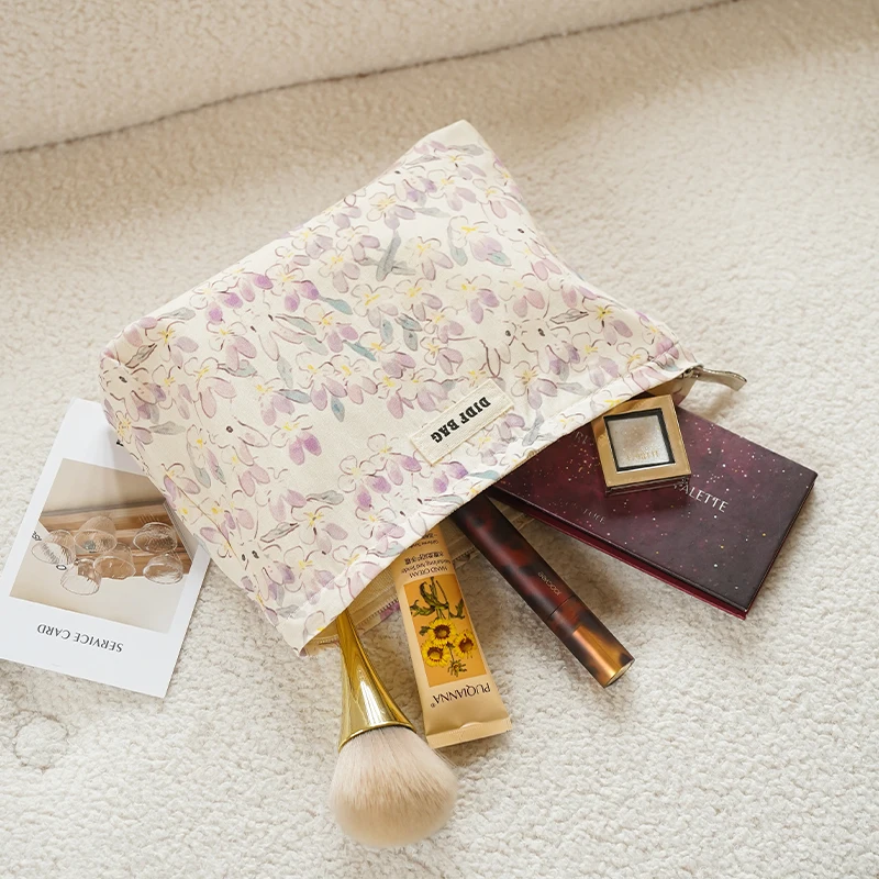 女性用の紫色のバニーコスメティックバッグ,大容量,スキンケア製品の保管,旅行用トイレタリー,ポータブルで便利