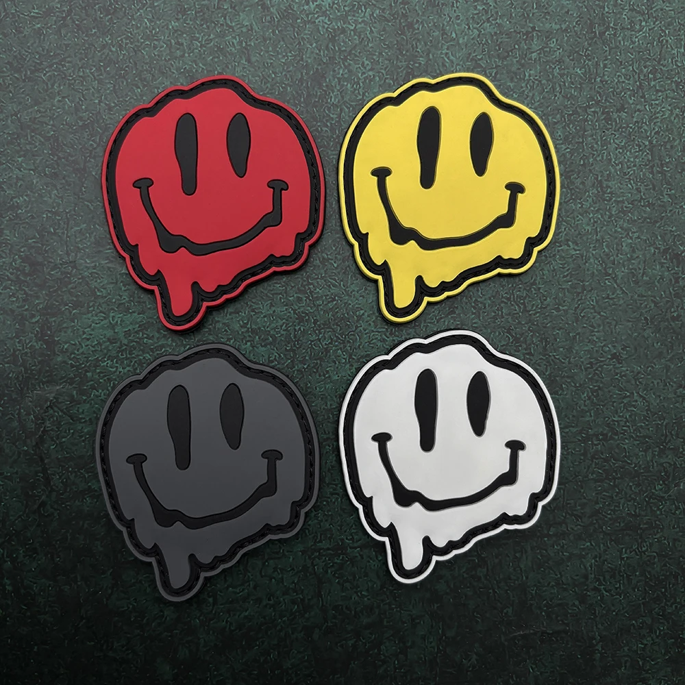 

A Melting Smiley Face Pattern Pvc Soft Rubber Morale Badge Patch-Sticker with Glow-In-The-Dark Effect, Suitable for Hats, Clothes, Backpacks, Jackets, Vests-Embroidered Patch Sticker