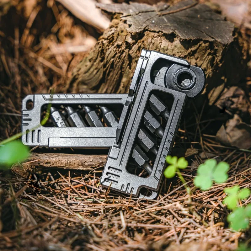 Universe Grocery Store Titanium Batch Pocket Tool Ratchet Wrench Screwdriver Window Breaker