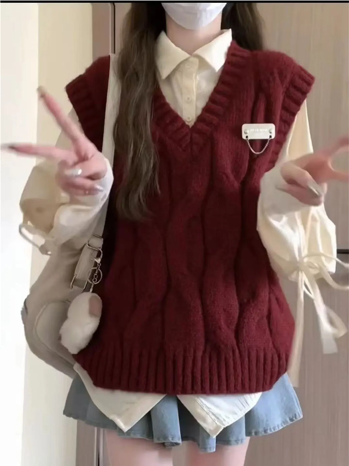 

Retro Red Lazy College Style Shirt And Knitted Vest Two-Piece Set Loose Sleeveless V-Neck Autumn Initial Layering Outfit