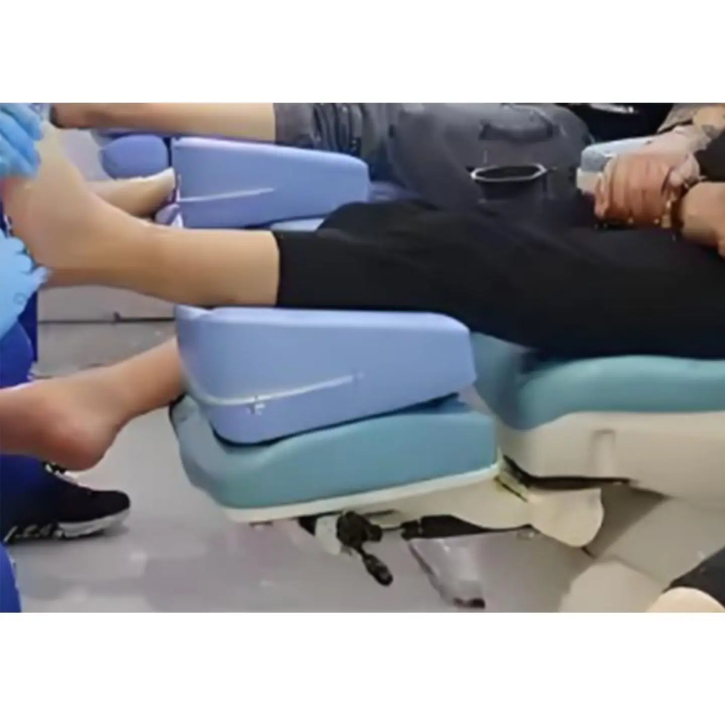 Foot Repair Bench Support Cushion Specialized Stool Stand Sofa Pad for Foot Therapy Pedicure Nail Art Foot Salon Pedicure Chairs