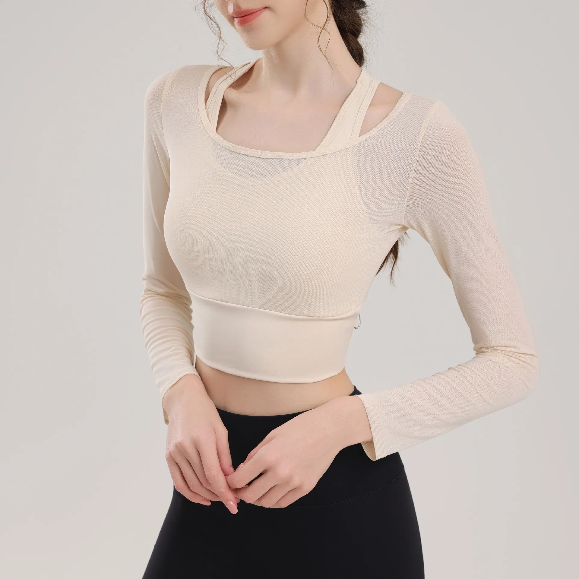 

Mesh Yoga Clothing Women Autumn Winter Long Sleeve with Chest Pad Pilates Training Clothing Tops Sports Gym Clothing Breathable