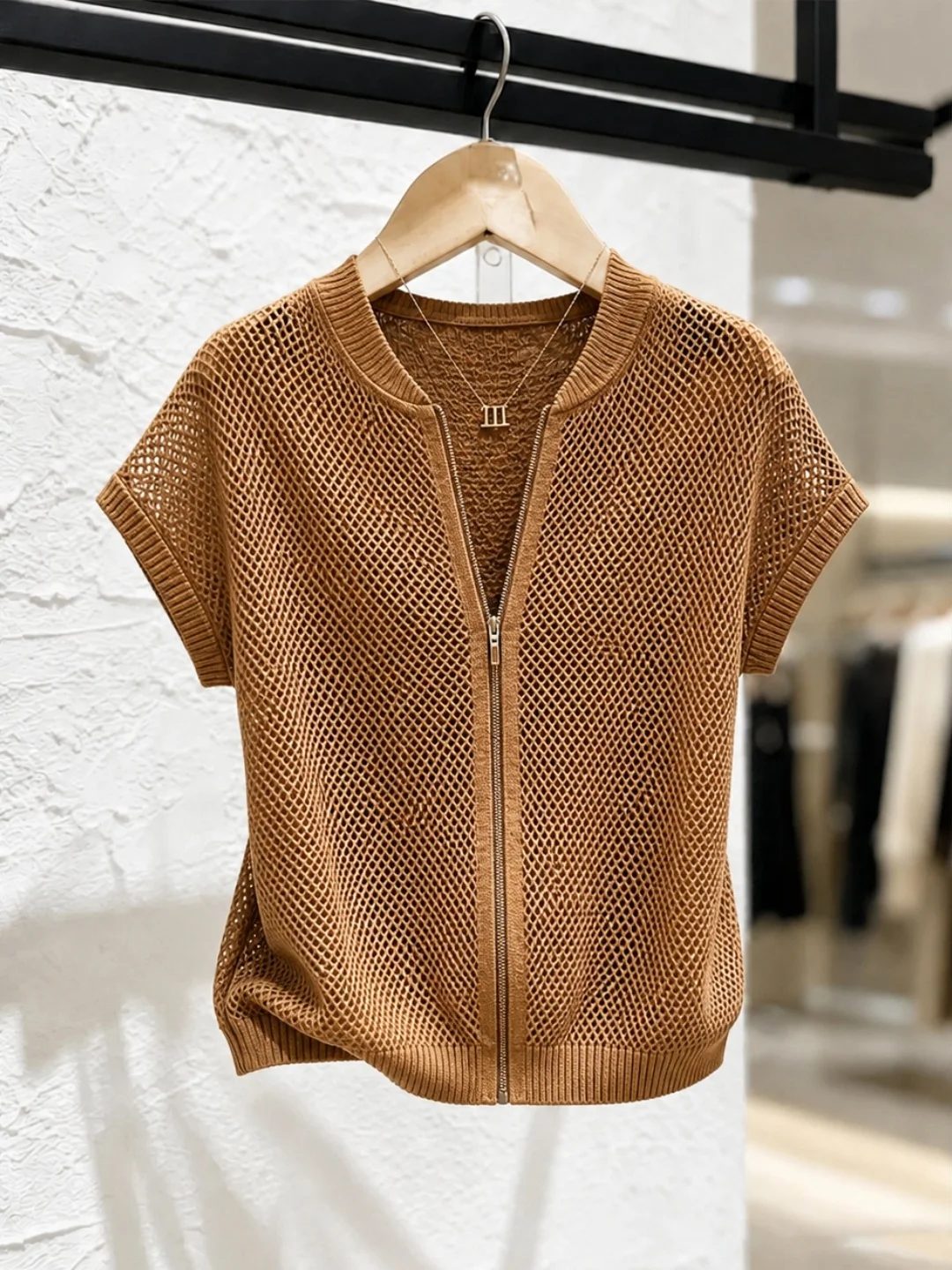 Retro Korean Style Ice Silk Knitted Top Hollow out Design Summer Fashionable Short Sleeve Zipper Neckline Straight Cut Shirt
