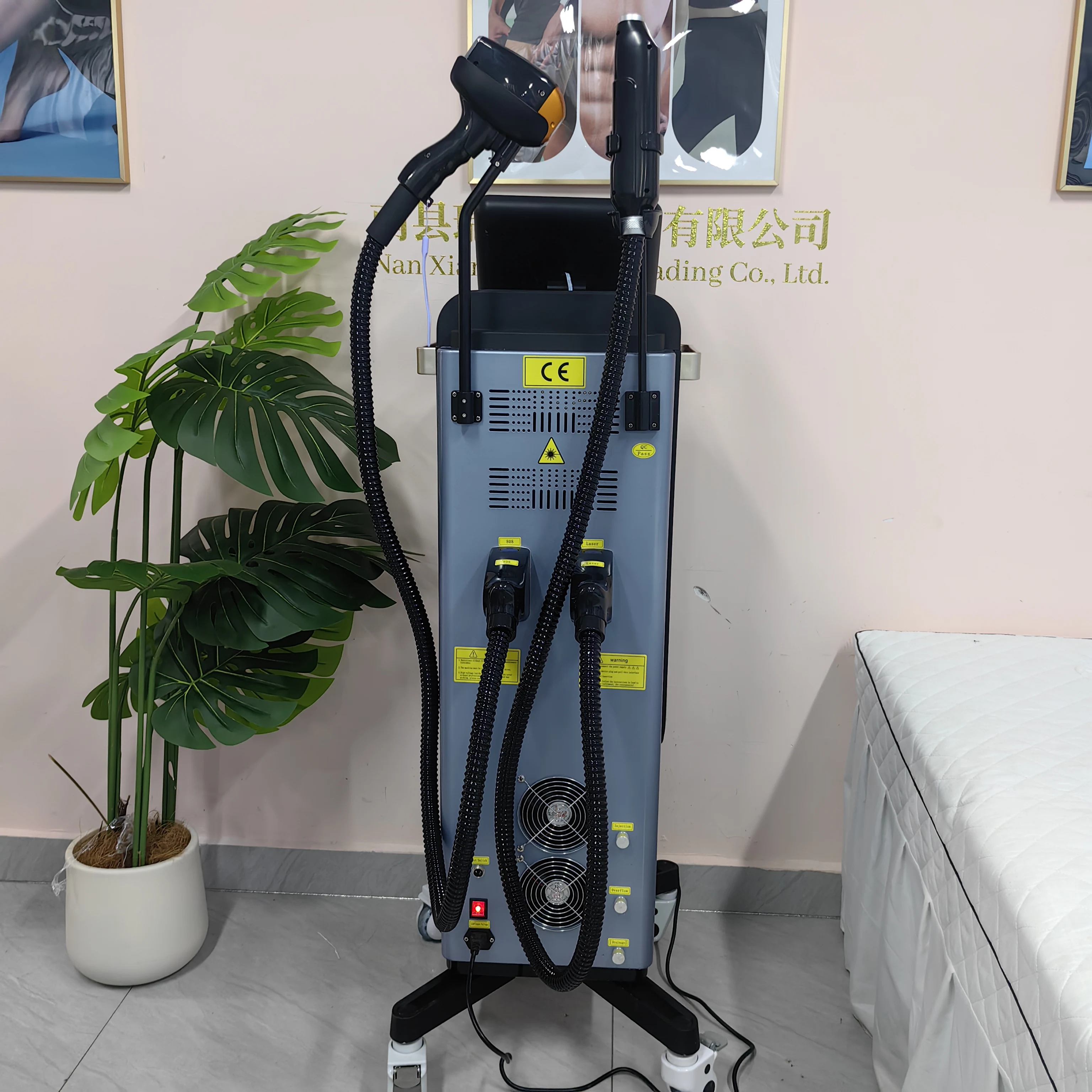 Multifunctional All-in-One Machine Non-invasive Eyebrow Washing Tattoo Rejuvenation Beauty Instrument