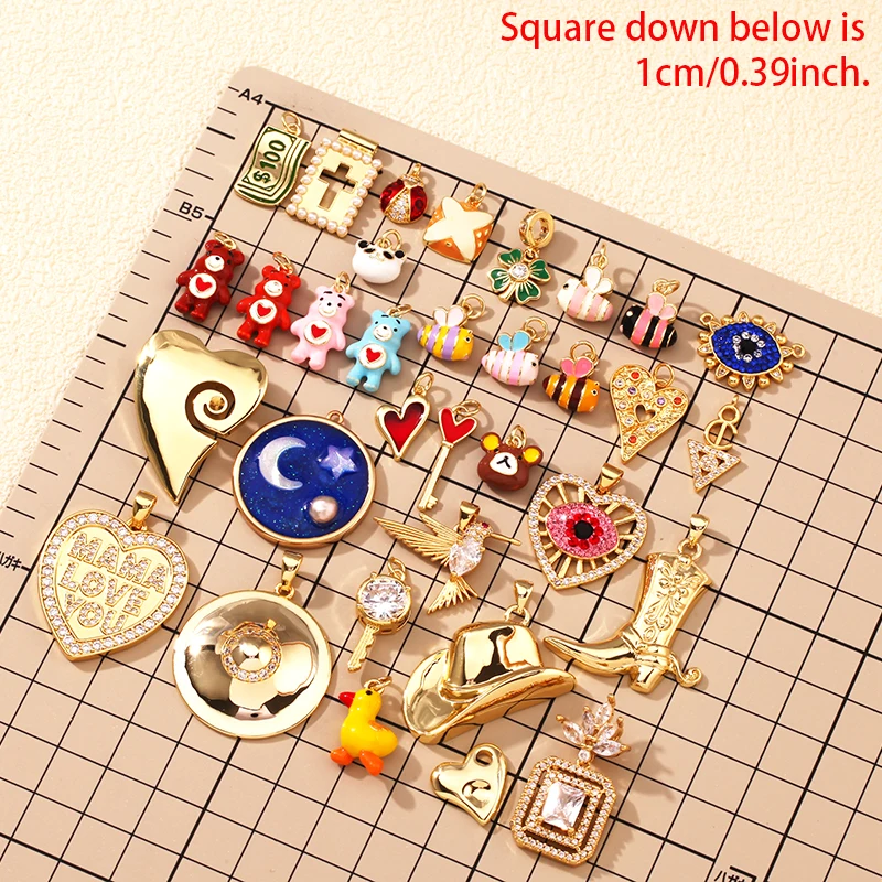 

Elegant Animal Pendant Necklace Cute Panda Bear Bee Clover Charm Ins Style,Real 18K Gold Plated Zircon Necklace Findings T01