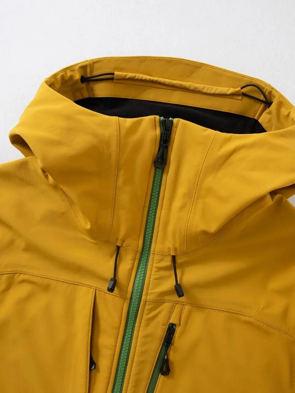 Seamless All-Over Taped Outdoor Men's Full-Length Softshell Jacket 3D Cut Autumn Winter Nylon Spandex Hooded Standard Fit