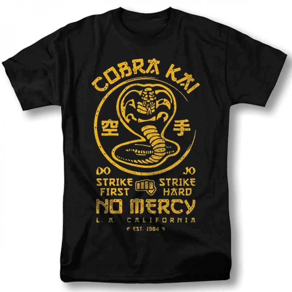 Camiseta del programa de televisión Cobra Kai Strike First Strike Hard No Mercy, camiseta gráfica Vintage, camisa de verano con estampado negro y amarillo para hombres y mujeres